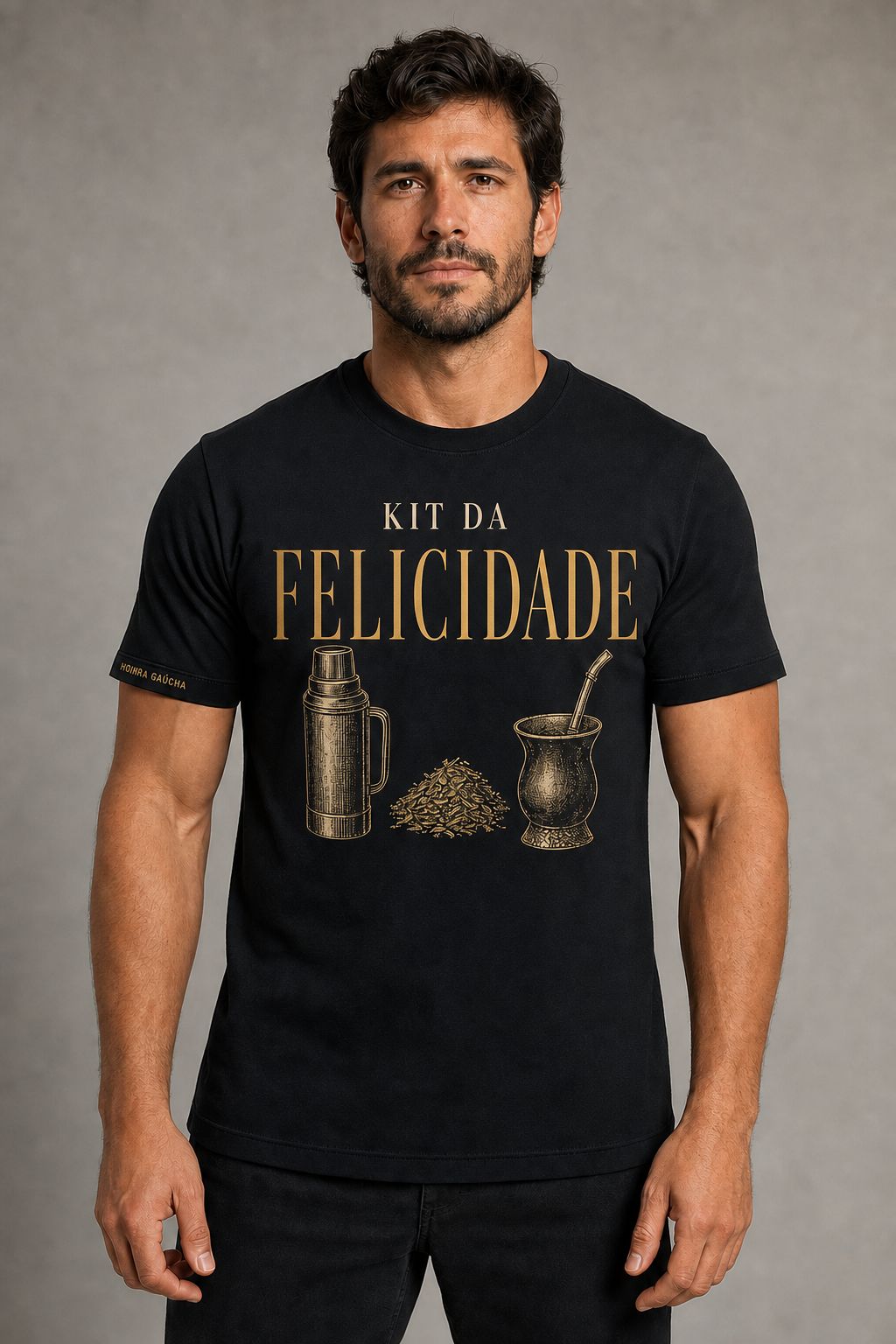 Camiseta preta estampa Kit da Felicidade com cuia e erva-mate